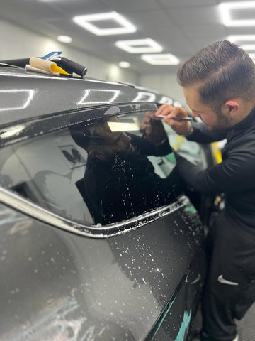 Window Tinting course, trimming the tint! 